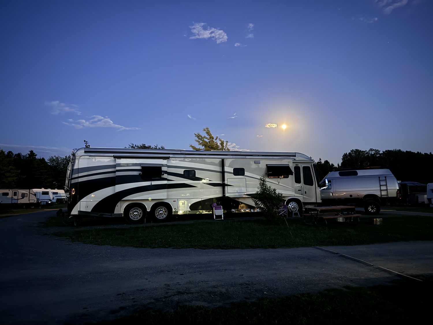 Camping aux pignons verts - Photo 2